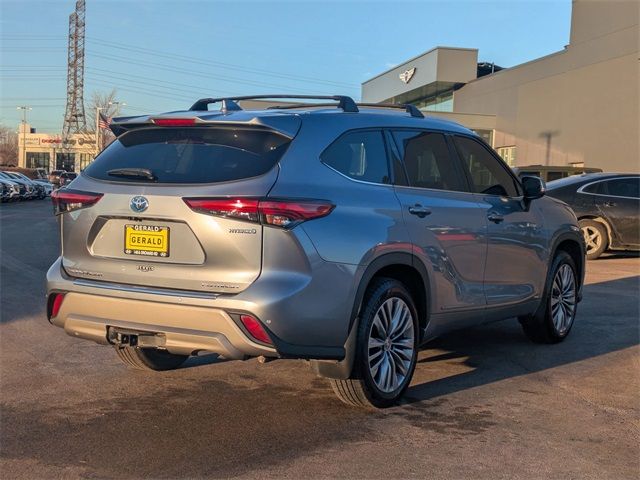 2021 Toyota Highlander Hybrid Platinum