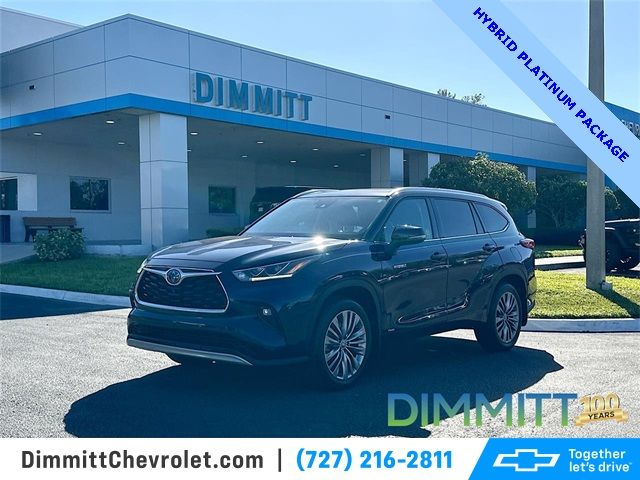 2021 Toyota Highlander Hybrid Platinum