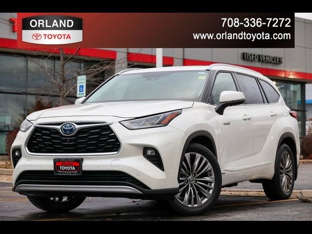 2021 Toyota Highlander Hybrid Platinum