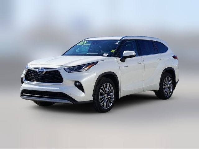 2021 Toyota Highlander Hybrid Platinum