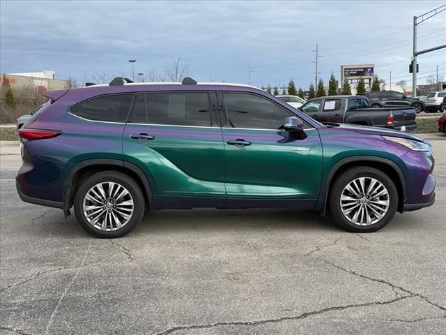 2021 Toyota Highlander Hybrid Platinum