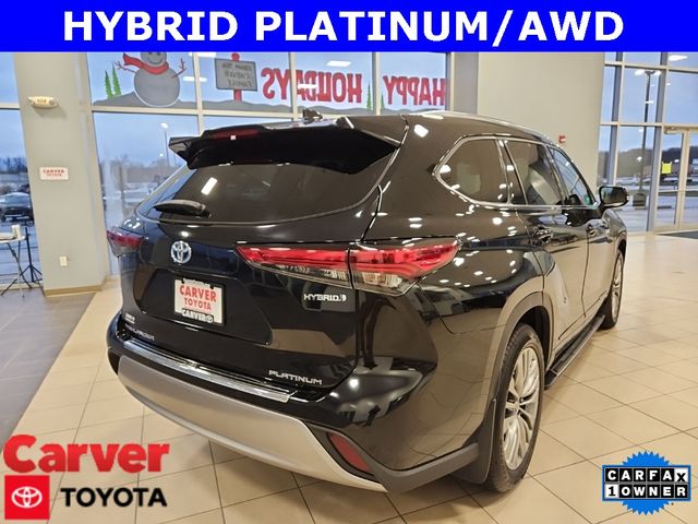 2021 Toyota Highlander Hybrid Platinum