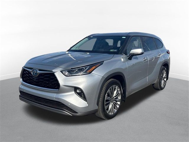 2021 Toyota Highlander Hybrid Platinum