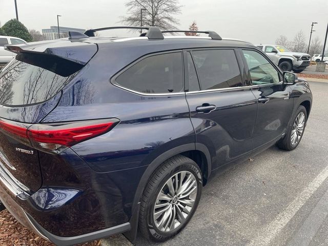 2021 Toyota Highlander Hybrid Platinum