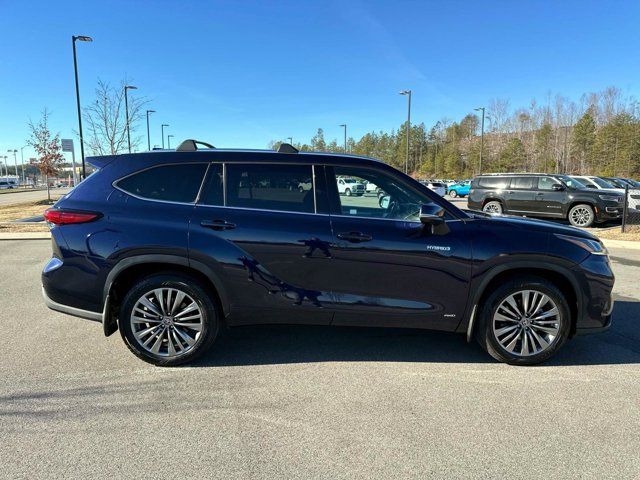 2021 Toyota Highlander Hybrid Platinum