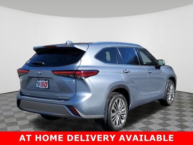 2021 Toyota Highlander Hybrid Platinum