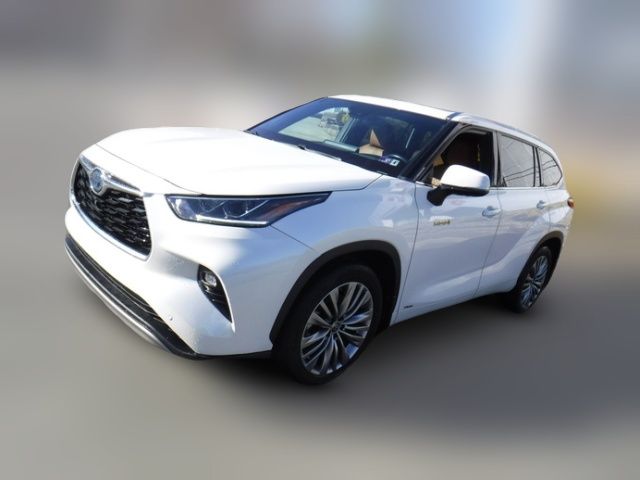 2021 Toyota Highlander Hybrid Platinum