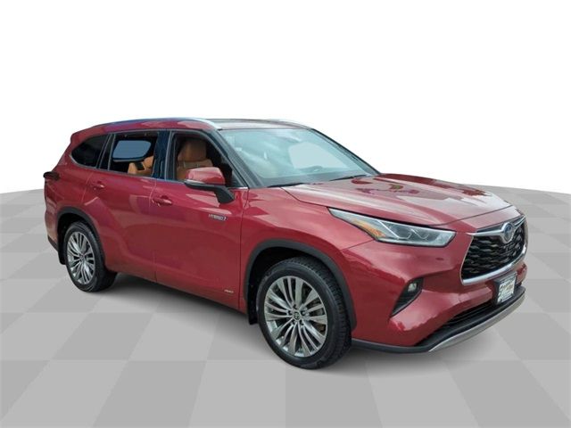 2021 Toyota Highlander Hybrid Platinum