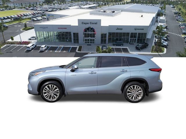 2021 Toyota Highlander Hybrid Platinum