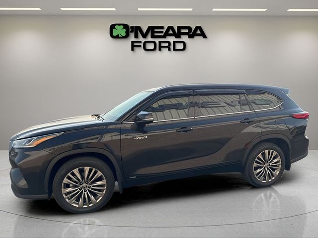 2021 Toyota Highlander Hybrid Platinum