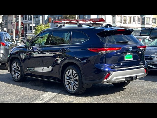 2021 Toyota Highlander Hybrid Platinum