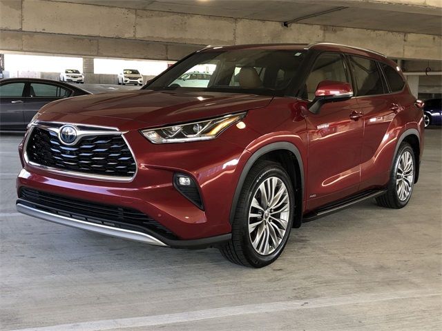 2021 Toyota Highlander Hybrid Platinum