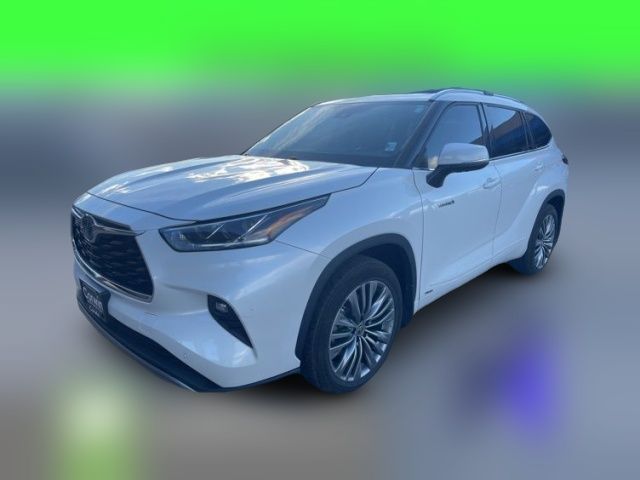 2021 Toyota Highlander Hybrid Platinum