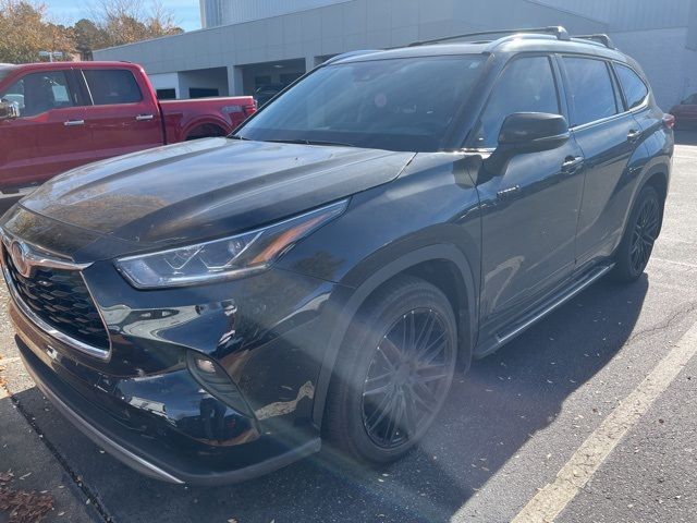 2021 Toyota Highlander Hybrid Platinum