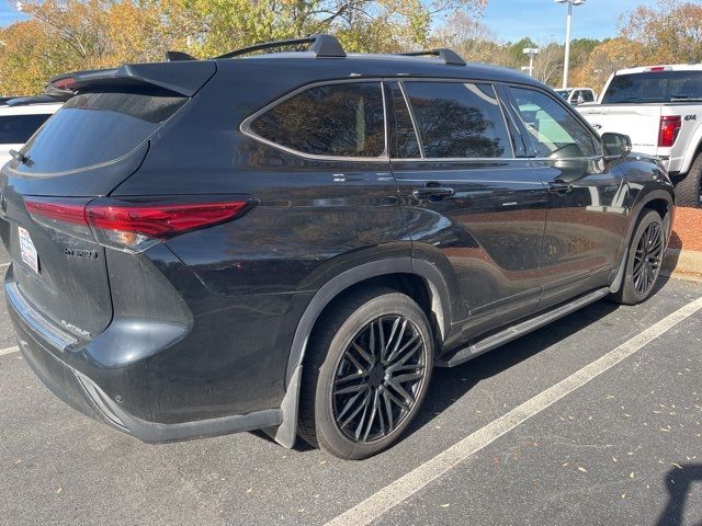 2021 Toyota Highlander Hybrid Platinum