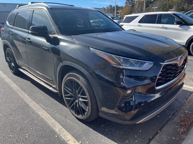 2021 Toyota Highlander Hybrid Platinum