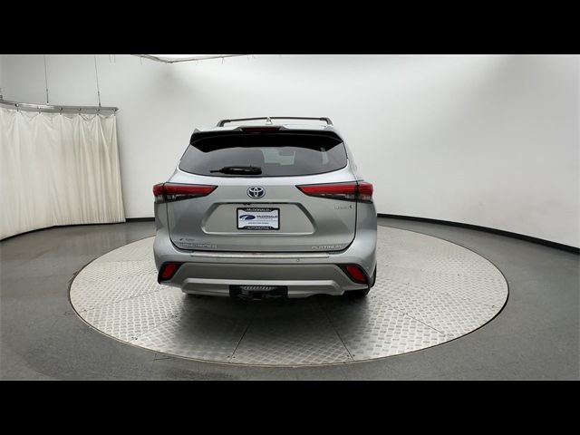 2021 Toyota Highlander Hybrid Platinum