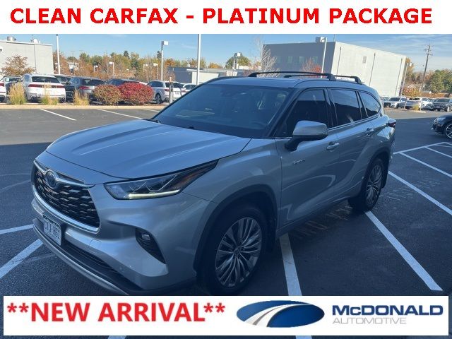 2021 Toyota Highlander Hybrid Platinum