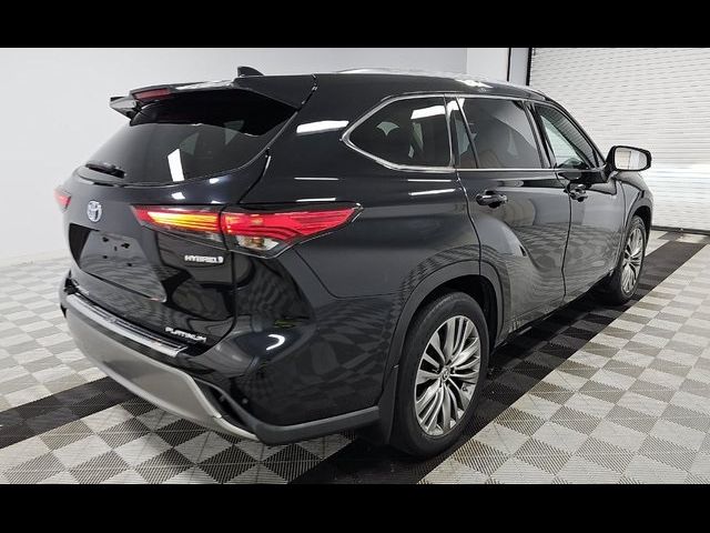 2021 Toyota Highlander Hybrid Platinum