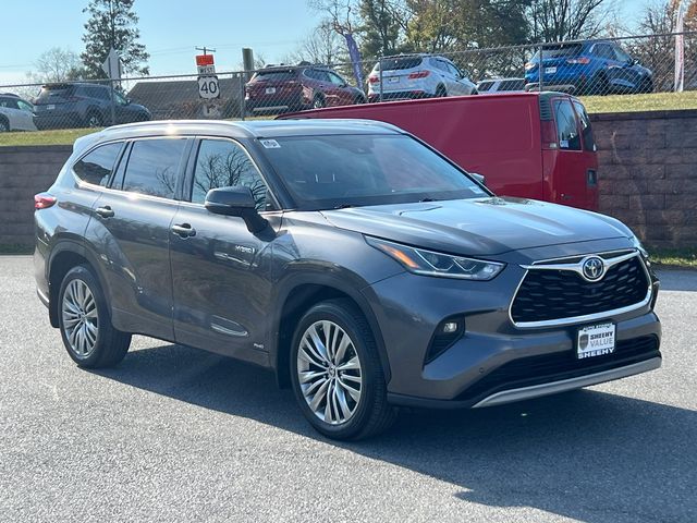 2021 Toyota Highlander Hybrid Platinum