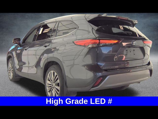 2021 Toyota Highlander Hybrid Platinum
