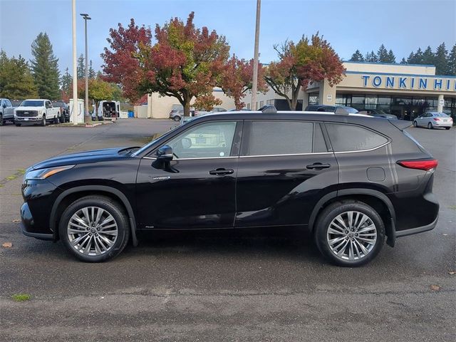 2021 Toyota Highlander Hybrid Platinum