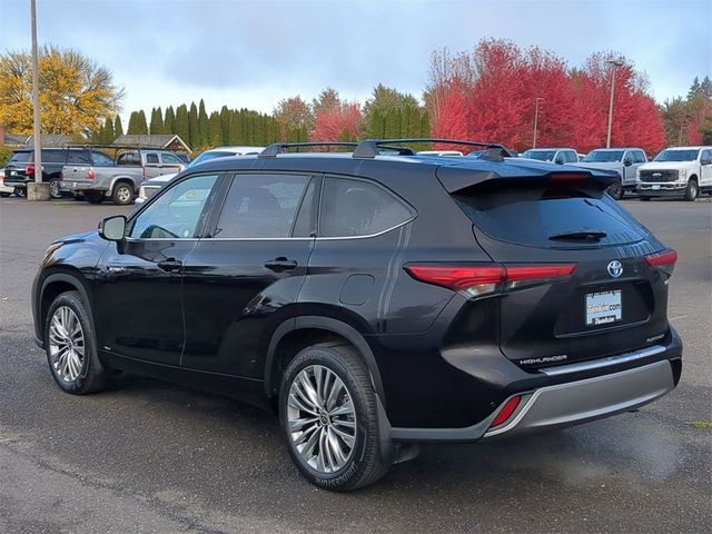 2021 Toyota Highlander Hybrid Platinum