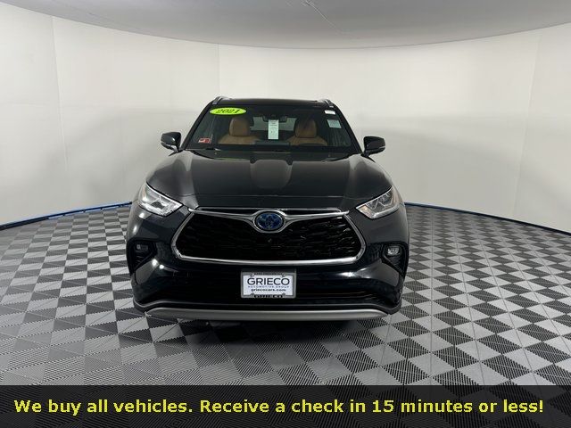 2021 Toyota Highlander Hybrid Platinum