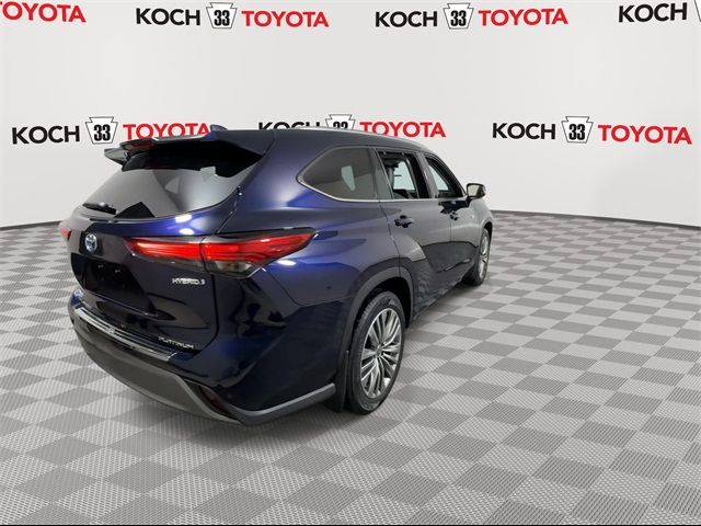 2021 Toyota Highlander Hybrid Platinum