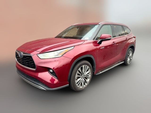 2021 Toyota Highlander Hybrid Platinum