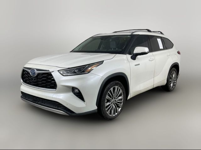 2021 Toyota Highlander Hybrid Platinum