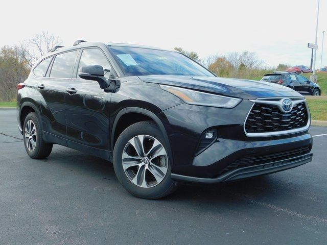 2021 Toyota Highlander Hybrid XLE