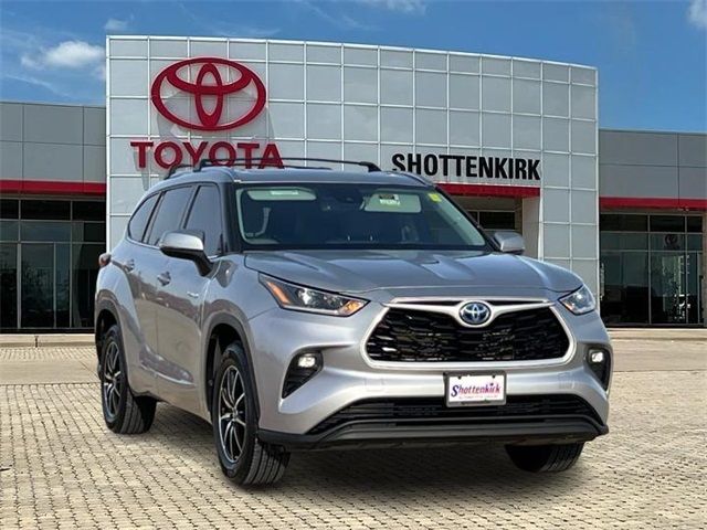 2021 Toyota Highlander Hybrid XLE