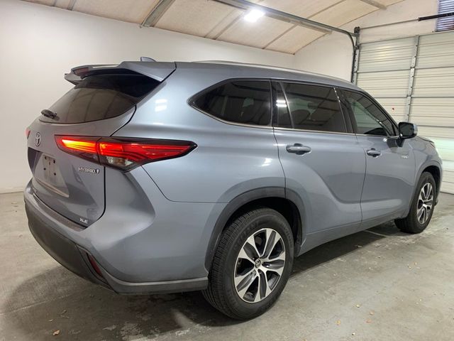 2021 Toyota Highlander Hybrid XLE