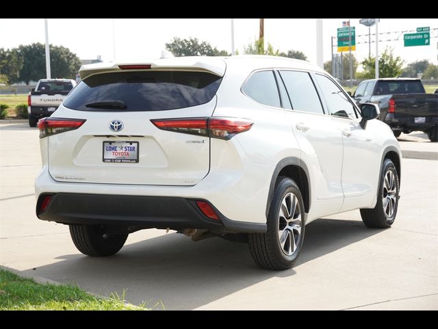 2021 Toyota Highlander Hybrid XLE