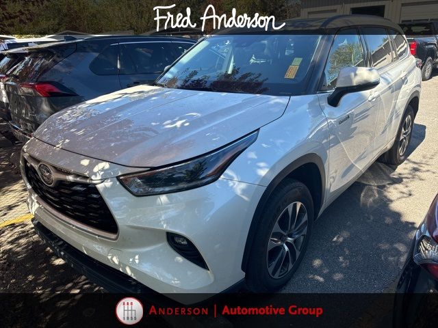 2021 Toyota Highlander Hybrid XLE