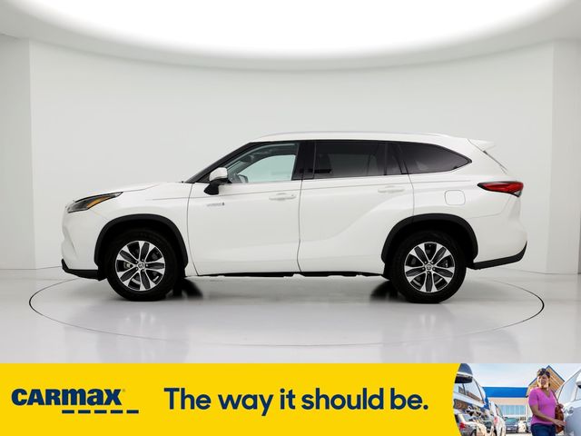 2021 Toyota Highlander Hybrid XLE