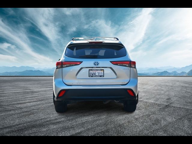 2021 Toyota Highlander Hybrid XLE