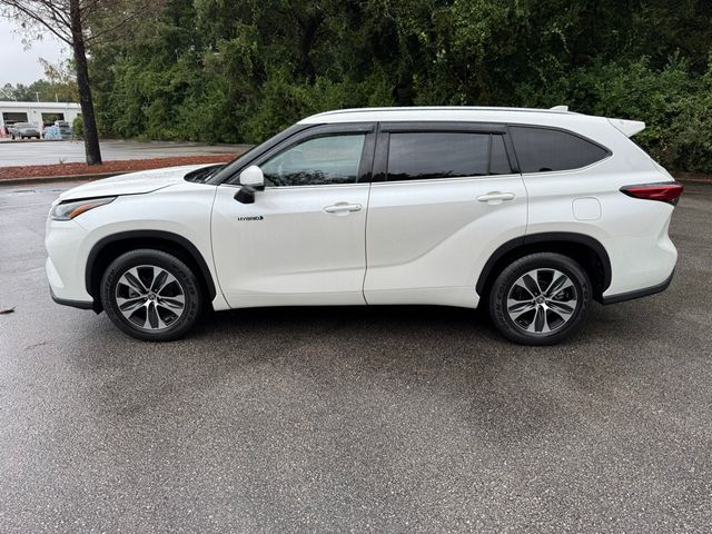 2021 Toyota Highlander Hybrid XLE