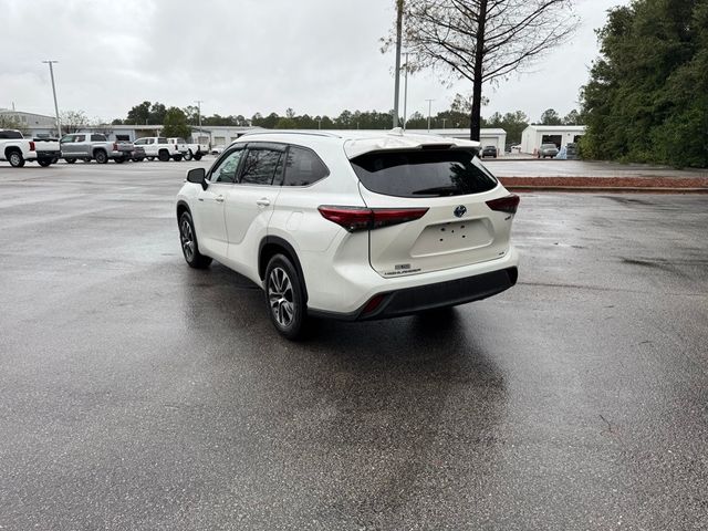 2021 Toyota Highlander Hybrid XLE