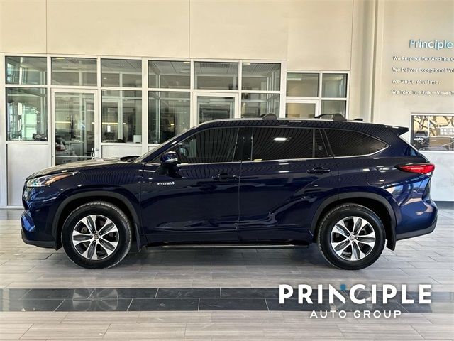 2021 Toyota Highlander Hybrid XLE