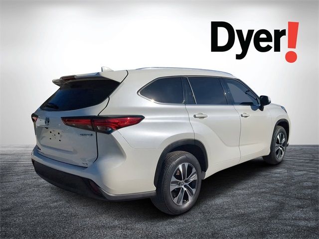 2021 Toyota Highlander Hybrid XLE