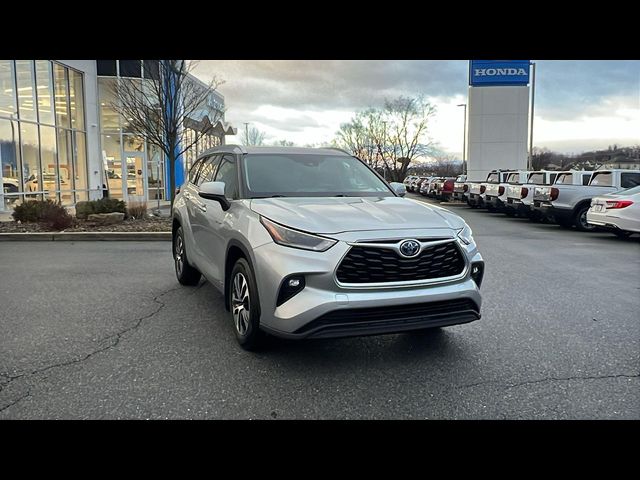 2021 Toyota Highlander Hybrid XLE