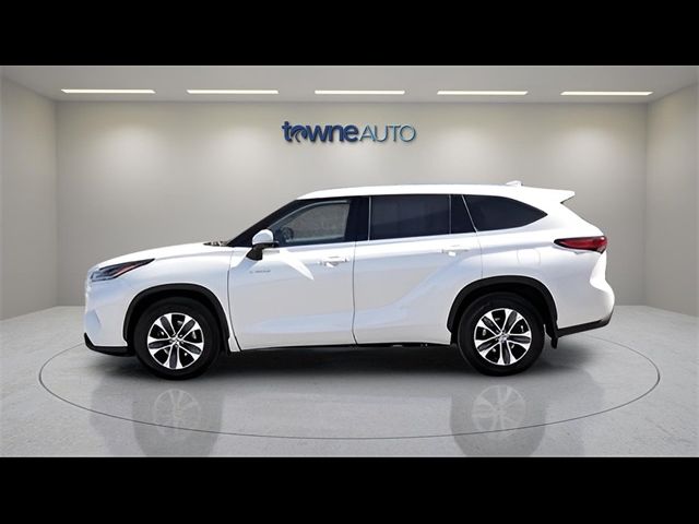 2021 Toyota Highlander Hybrid XLE