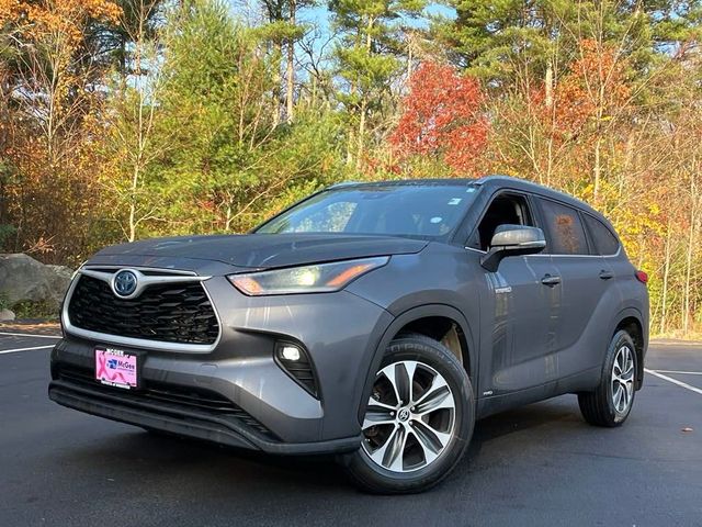 2021 Toyota Highlander Hybrid XLE