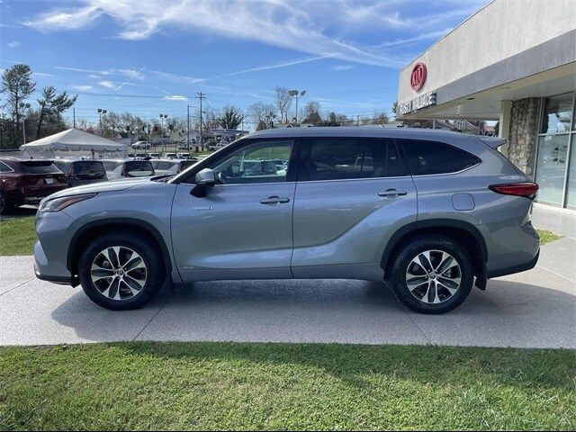 2021 Toyota Highlander Hybrid XLE