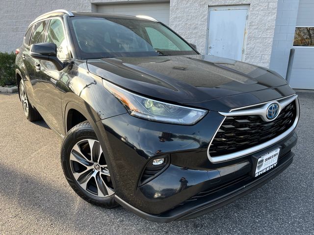 2021 Toyota Highlander Hybrid XLE