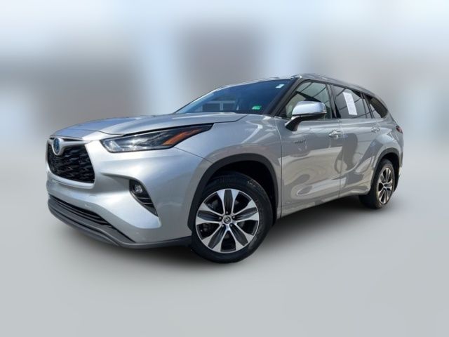 2021 Toyota Highlander Hybrid XLE