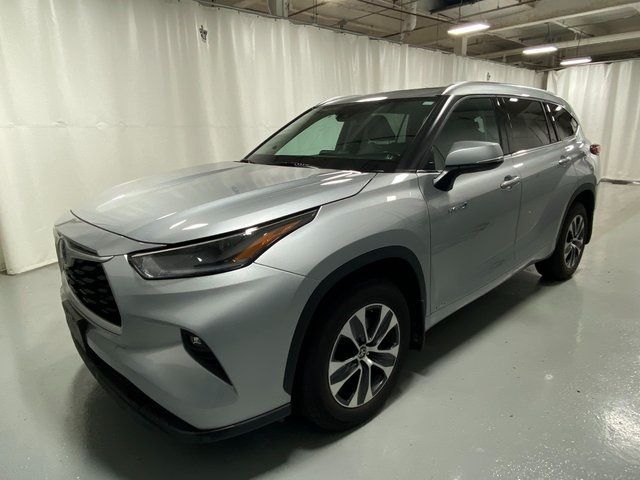 2021 Toyota Highlander Hybrid XLE