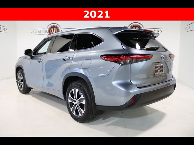 2021 Toyota Highlander Hybrid XLE